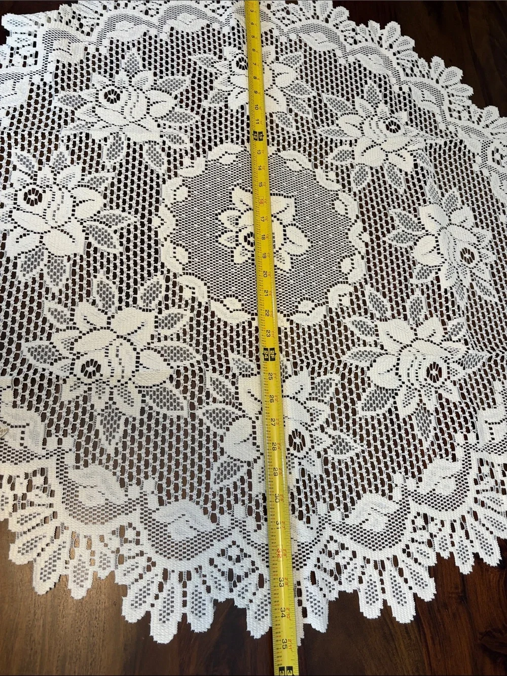 NWT - Vintage JCPenny Cream Liechtenstein Lace Floral Table Cover